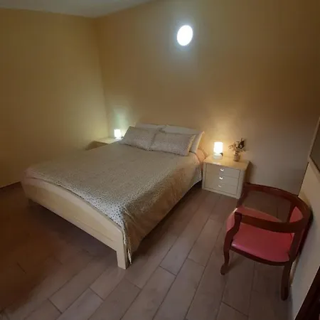 Agriturismo Petrosa 팜스테이 카스트로빌라리