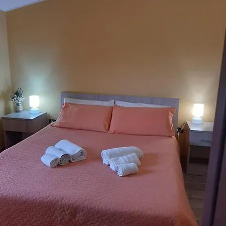 Agriturismo Petrosa 팜스테이 카스트로빌라리