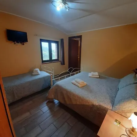 Agriturismo Petrosa 팜스테이 카스트로빌라리