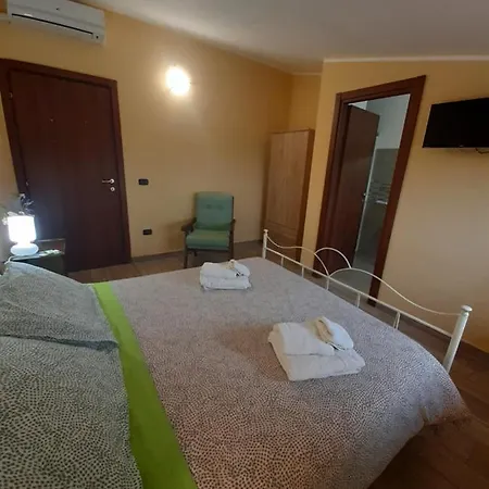 Agriturismo Petrosa * 카스트로빌라리