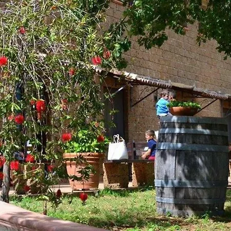 Agriturismo Petrosa 팜스테이 카스트로빌라리