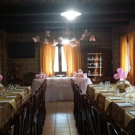팜스테이 Agriturismo Petrosa 카스트로빌라리